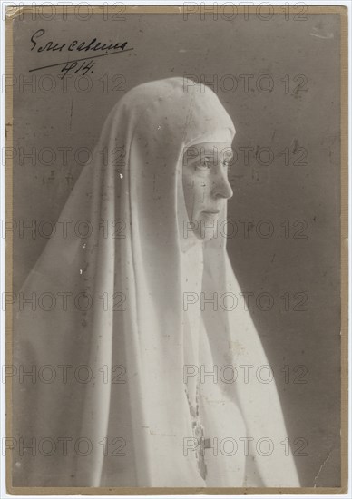 Grand Duchess Elizabeth Fyodorovna in the monastic habit, 1914.