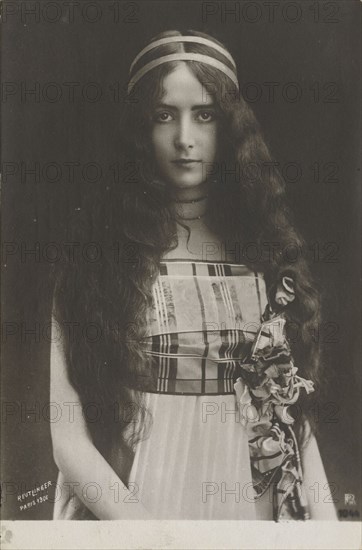 Cléo de Mérode, c.1901-1902.
