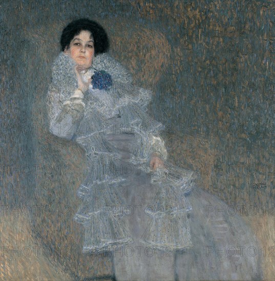 Portrait of Marie Henneberg. Artist: Klimt, Gustav (1862-1918)