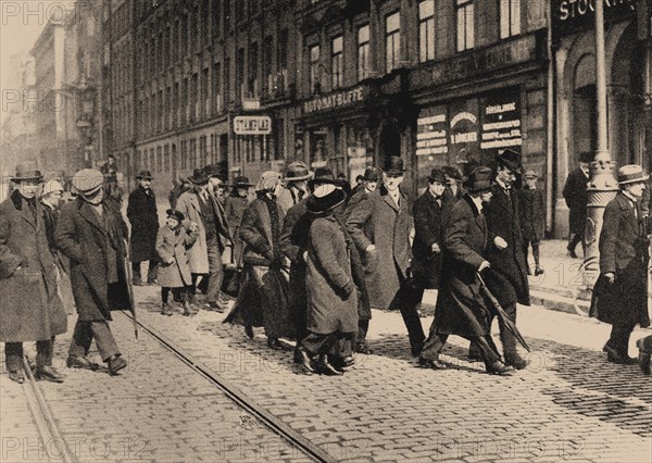 Lenin in Stockholm with Ture Nerman and Carl Lindhagen on 13 April 1917, 1917. Artist: Malmström, Axel (1872-1945)