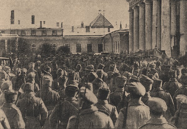 Manifestation of revolutionary troops in front of the State Duma during the February Revolution, 191 Artist: Steinberg, Yakov Vladimirovich (1882-1942)