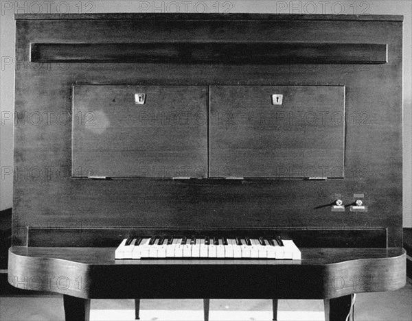 The Optophonic Piano.