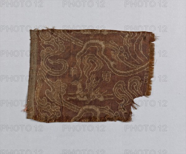 Fragment of Silk, 1st century BC.