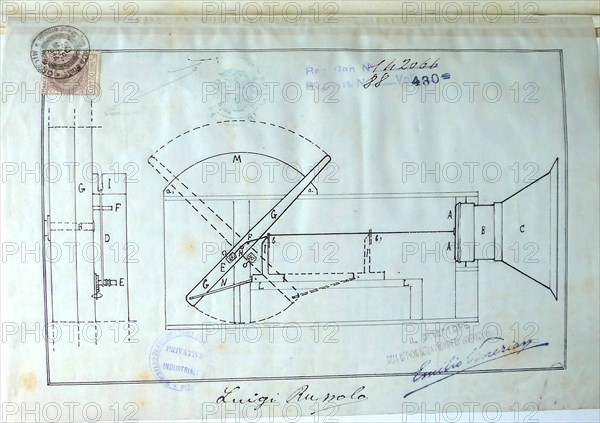 Original sketch of one of the intonarumori, 1914.