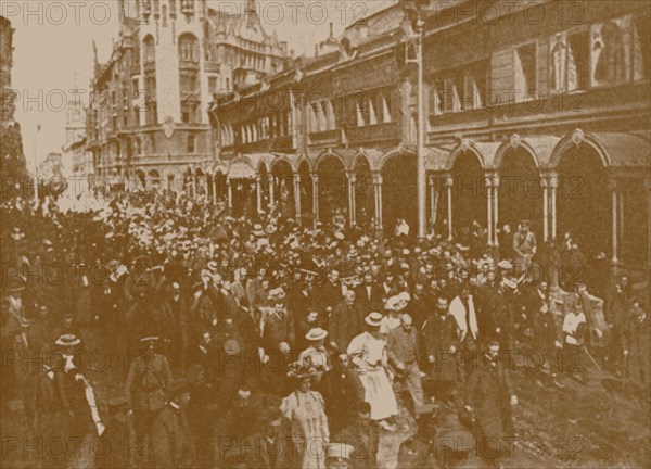 Funeral procession of Nikolai Rimsky-Korsakov in Petersburg, 1908.