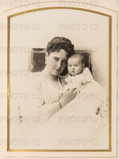 Empress Alexandra Fyodorovna with the infant Anastasia, fourth and youngest daughter of Nicholas II,