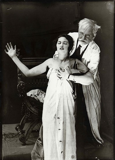 Alphonse Mucha and Jaroslava posing for poster DeForest Phonofilm, 1927.