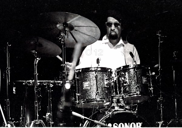 Idris Muhammad, Ronnie Scott's, London, 1998. Artist: Brian O'Connor