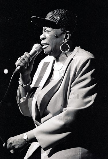 Irene Reid, Ronnie Scott's, London, 1994. Artist: Brian O'Connor