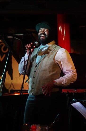 Gregory Porter, Pizza Express, Dean St, London, 2001. Artist: Brian O'Connor