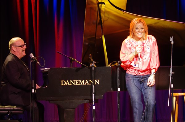 Ian Shaw with Claire Martin, The Under Ground Theatre, Eastbourne, East Sussex, 2011. Artist: Brian O'Connor