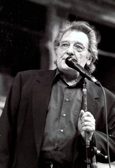 Stan Tracey, The Globe, London, 2000. Artist: Brian O'Connor