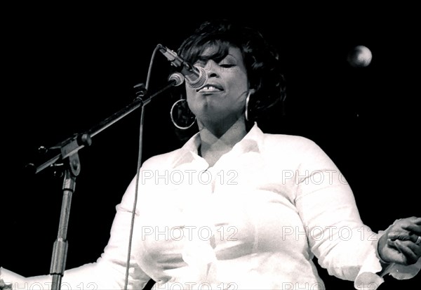 Ruby Turner, Brecon Jazz Festival, Powys, Wales, 2002. Artist: Brian O'Connor