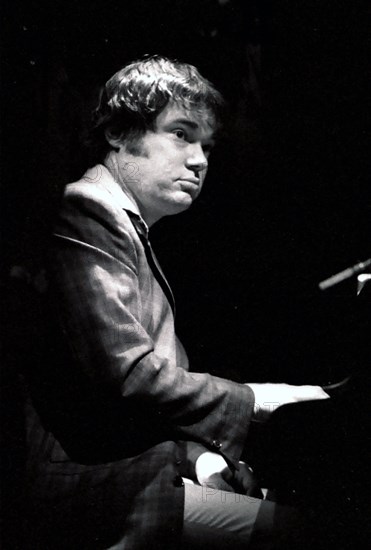 Gareth Williams, Ronnie Scott's, London, 2000. Artist: Brian O'Connor