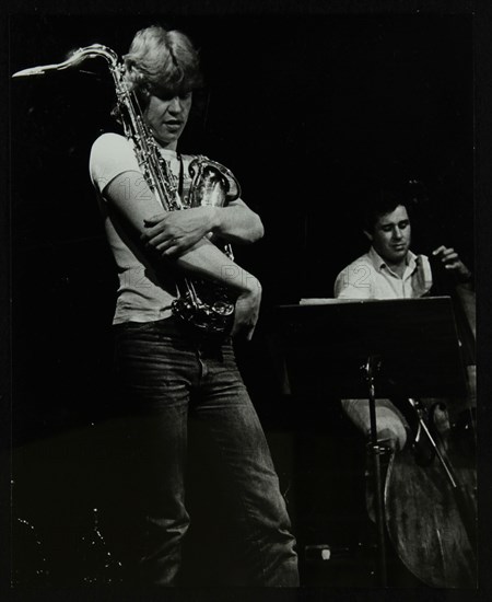 Chris Hunter and Chris Laurence on stage at The Stables, Wavendon, Buckinghamshire. Artist: Denis Williams