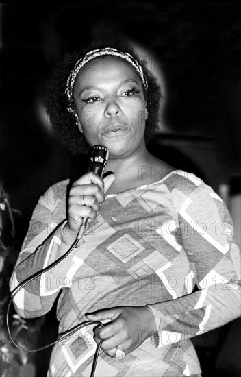 Roberta Flack,  Ronnie Scott's , Soho, London, 1972. Artist: Brian O'Connor.