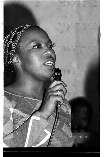 Roberta Flack,  Ronnie Scott's , Soho, London, 1972. Artist: Brian O'Connor.