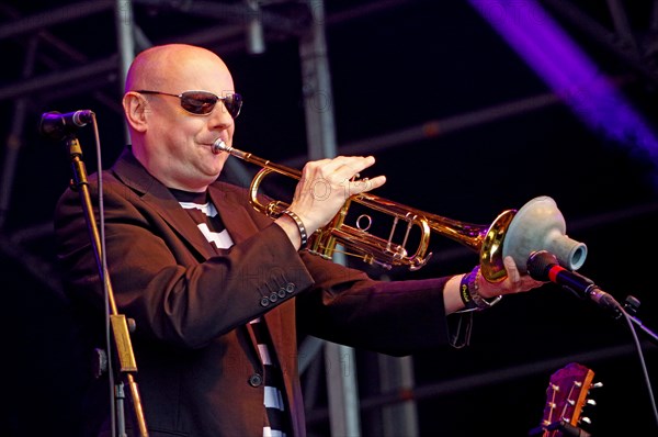 David Priseman, Love Supreme Jazz Festival, Glynde Place, East Sussex, 2014.    Artist: Brian O'Connor.