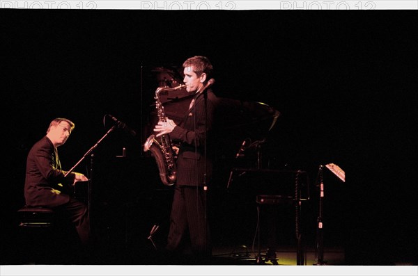 Curtis Stigers, Harlequin Theatre, Redhill, 2004. Artist: Brian O'Connor.