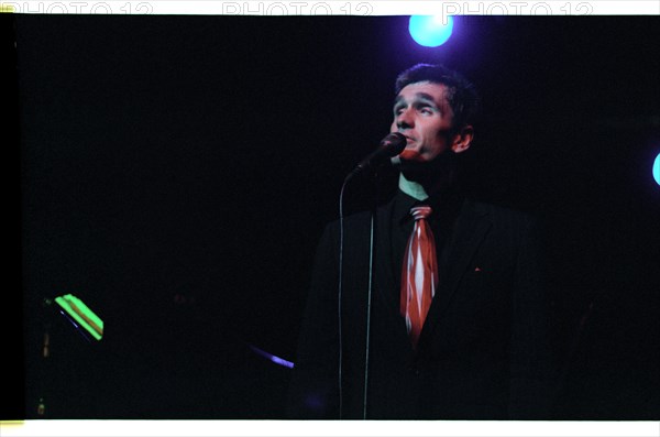 Curtis Stigers, Harlequin Theatre, Redhill, 2004. Artist: Brian O'Connor.