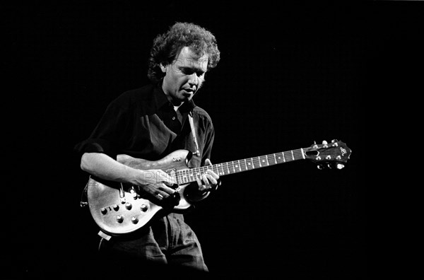 Lee Ritenour, JVC Capital Jazz Festival, Royal Festival Hall, London, 1988. Artist: Brian O'Connor.