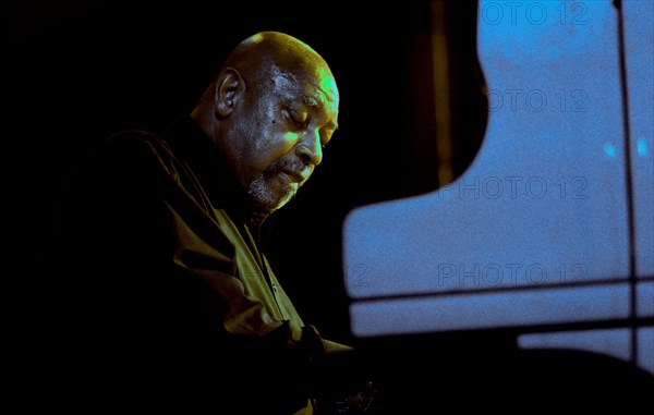 Kenny Barron, Brecon Jazz Festival, Brecon, Powys, Wales, 2004. Artist: Brian O'Connor.