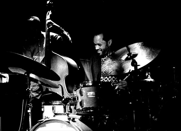 Billy Higgins and David Williams, Ronnie Scott's, Soho, London, Sep 1993. Artist: Brian O'Connor.