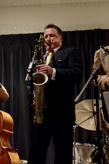 Ray Gelato, Watermill Jazz Club, Dorking, Surrey, Jan 2016. Artist: Brian O'Connor.