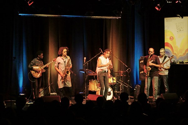 Liran Donin (bass), Arun Ghosh (clarinet) and Idris Rahman, Ropetackle Arts Centre, Shoreham, West S Artist: Brian O'Connor.