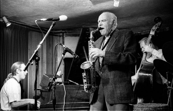 Herb Geller, Bass Clef, London, April 1990. Artist: Brian O'Connor.