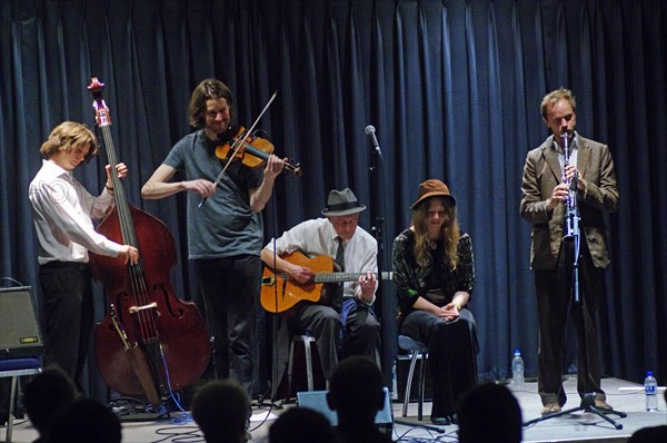 Louisa Jones, D O'Brien, T Gould JM Fagon and E Bleach, Watermill Jazz Club, Dorking, Surrey, 2015. Artist: Brian O'Connor.