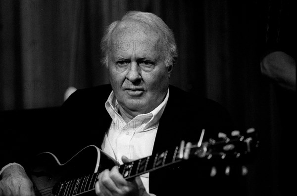 Herb Ellis, Tenor Clef, Hoxton Square, London, March 1991. Artist: Brian O'Connor.