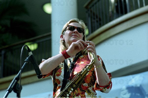 Clare Hirst, Croydon Jazz Festival, Whitgift Centre, April 28, 2006.   Artist: Brian O'Connor.