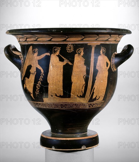 Red figure bell krater, late 5th century BC. Artist: Kadmos Painter.