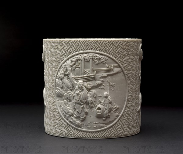Brush pot with figures in high relief, Qing Dynasty, Qianlong Period (1736-1795). Artist: Unknown.