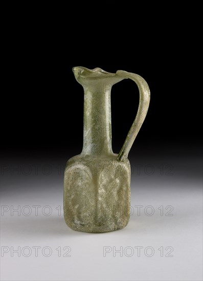 Glass juglet, Byzantine, c4th-6th century. Artist: Unknown.