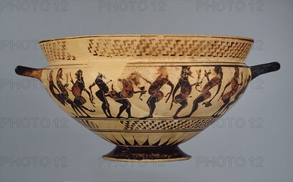 Middle Corinthian cup (skyphos) with a frieze of ithyphallic naked dancers, c600-575BC. Artist: Unknown.