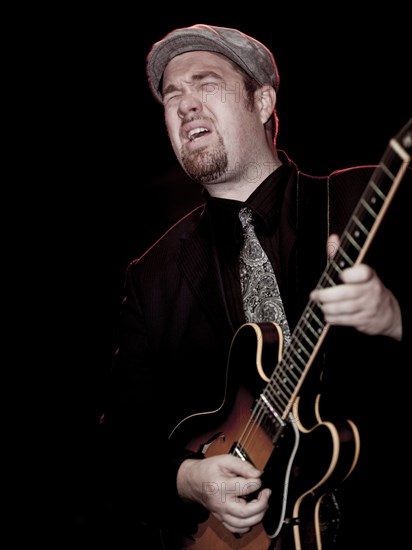 Eric Krasno, 2010. Artist: Alan John Ainsworth.