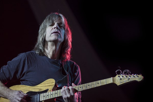 Mike Stern, 2013. Artist: Alan John Ainsworth.