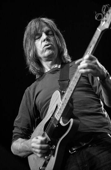 Mike Stern, 2013. Artist: Alan John Ainsworth.