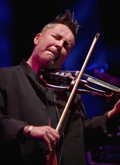 Nigel Kennedy, 2009. Artist: Alan John Ainsworth.