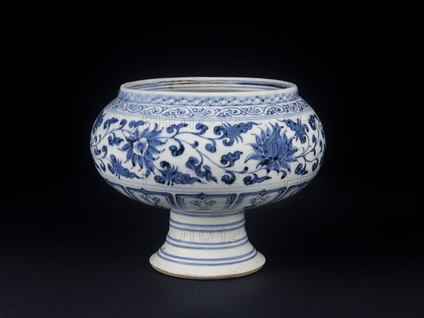 Blue-and-white stem bowl with lotus flowers and mandarin ducks, mid-14th century. Artist: Unknown.