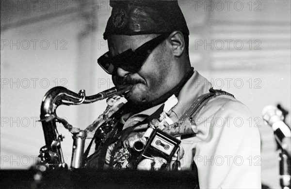 Roland Kirk, Ronnie Scott's, London, 1976. Artist: Brian O'Connor.