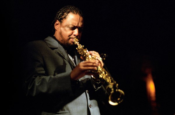 Chico Freeman, Ronnie Scott's, Sep 2004.   Artist: Brian O'Connor.