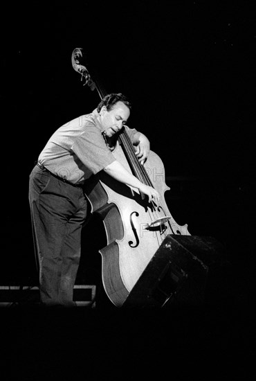 Eddie Gomez, Royal Festival Hall London, July 1988. Artist: Brian O'Connor.