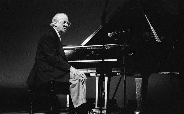 Dick Hyman, Brecon,  August 1998. Artist: Brian O'Connor.