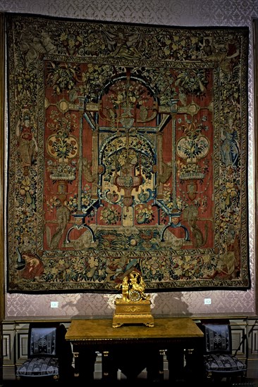 Monkeys and grotesques', c. 1550, tapestry of the Brussels School.