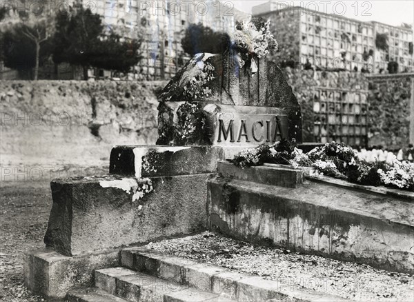 Tomb of Francesc Macia, president of the Generalitat de Catalonia.