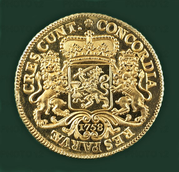 Reign of Ferdinand VI, onza or eight-escudos doubloon for America, 1753.