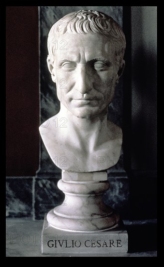 Julius Caesar, Gaius (101-44 a.C.), Roman general and Emperor, bust in marble.